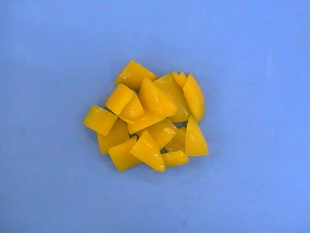 黄パプリカ角切り